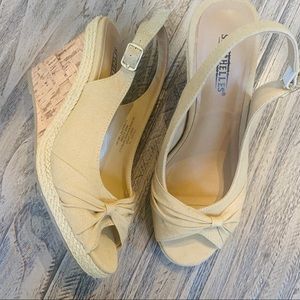 Seychelles Tan Canvas Peep Toe Cork Wedge Size 7